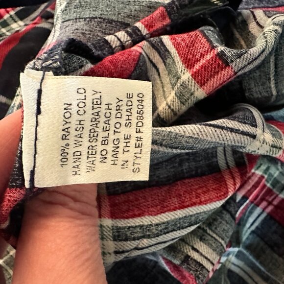 Market & Spruce Women’s Large Plaid Rayon Tunic Top Navy Red Long Sleeve - Picture 7 of 7